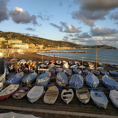Apartamento 039 - Casa Residenziale A Lavagna A 5 Minuti Dal Mare Exterior foto